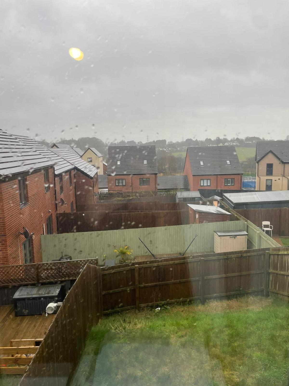 Village House St Mellons - Close To A48 And M4 カーディフ エクステリア 写真