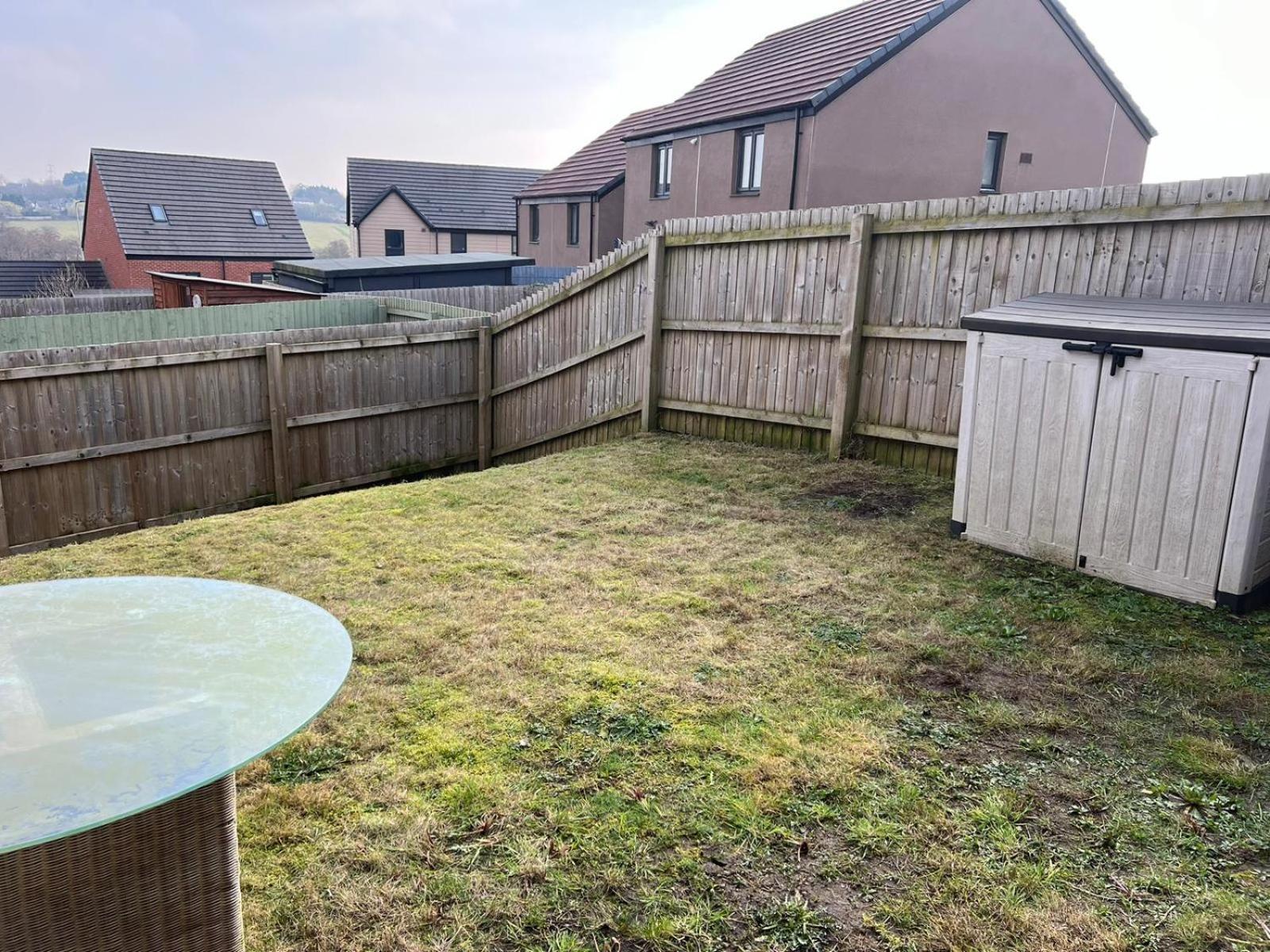 Village House St Mellons - Close To A48 And M4 カーディフ エクステリア 写真